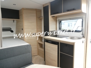 Caravelair - Sport line 420 Lit a  la francaise avec store ou auvent