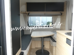 Caravelair - Sport line 420 Lit a  la francaise avec store ou auvent